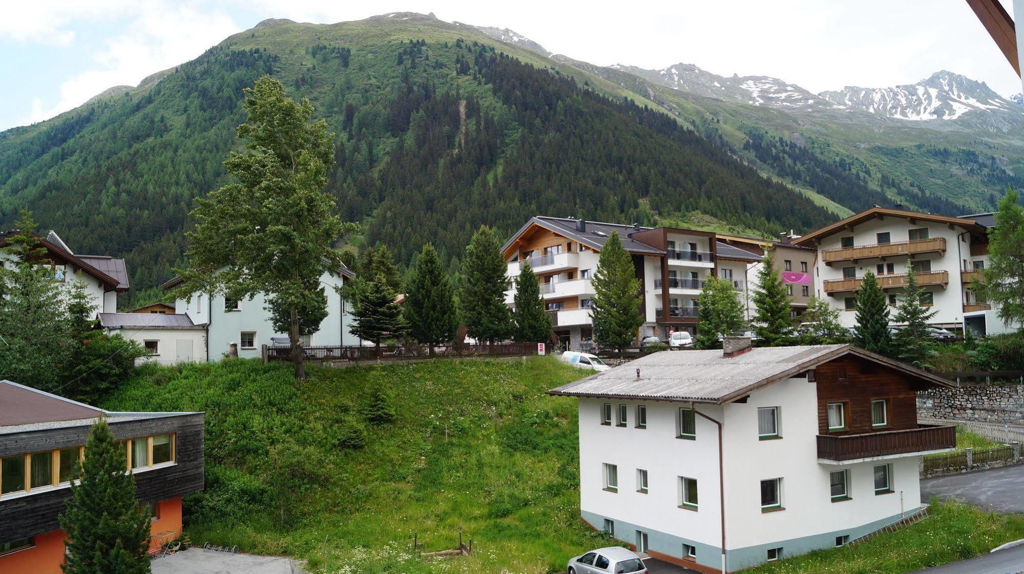 Vaya Galtuer Paznaun Hotel Exterior photo